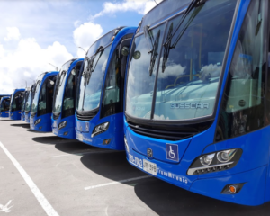 Fotografía de padrones a gas en fila