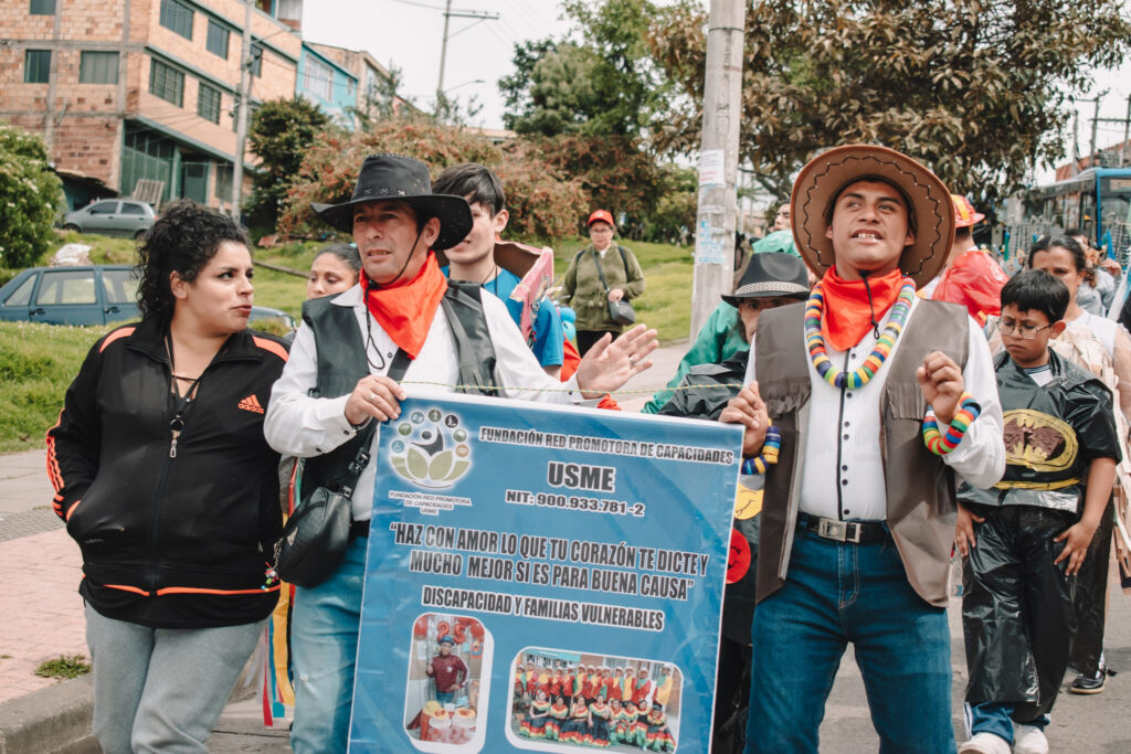 Fotos desfile mes de la discapacidad